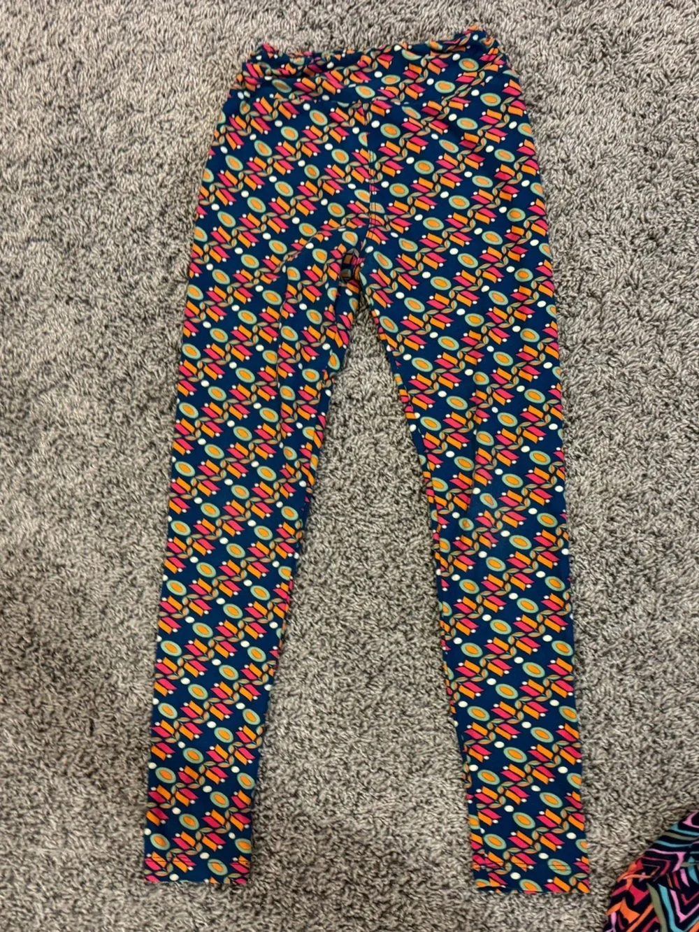 Bundle of 4 pairs of LuLaRoe Tween Leggings